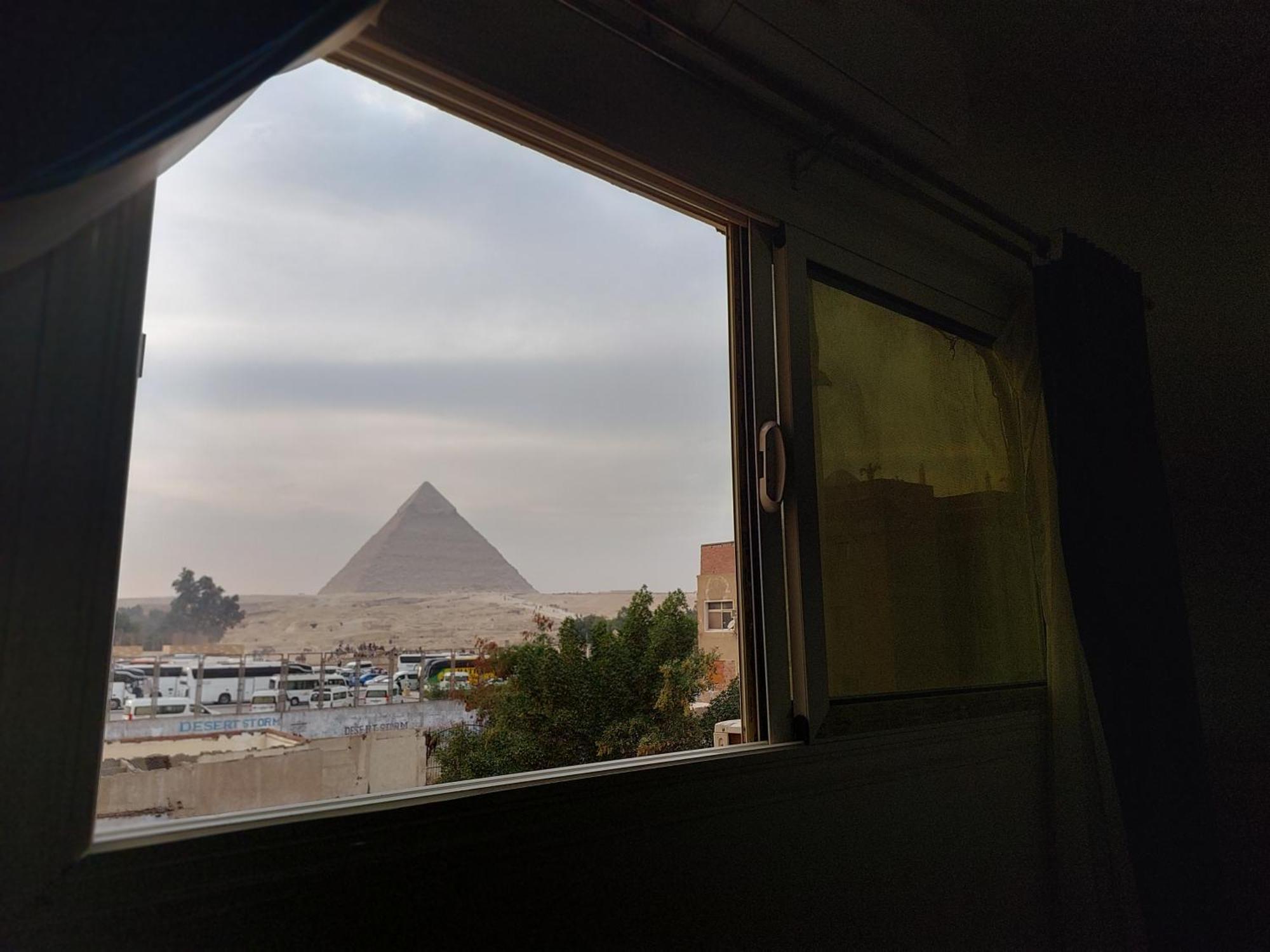 بيت شباب Anubis Kingdom Pyramids Kafret el-Gabal المظهر الخارجي الصورة