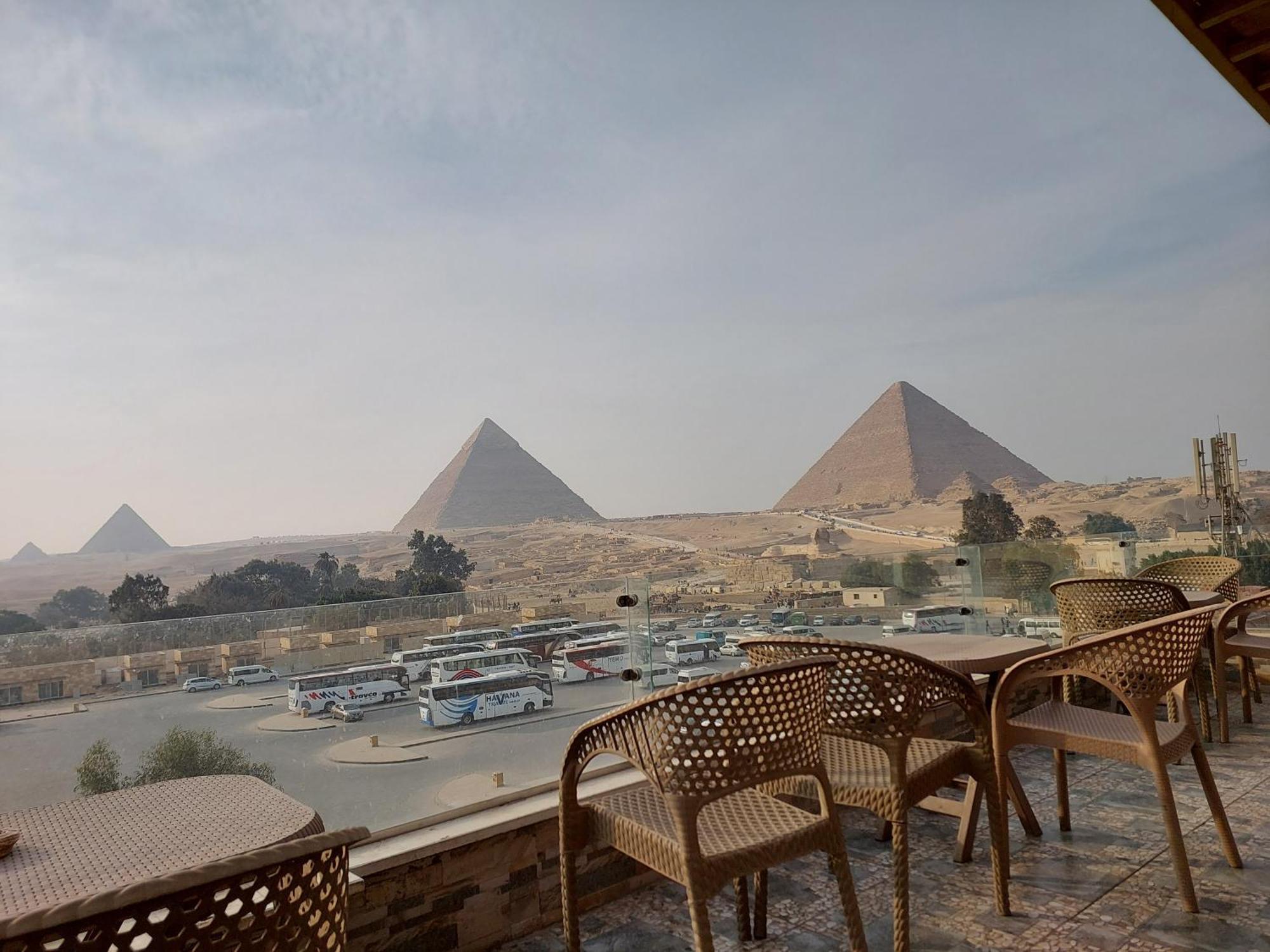 بيت شباب Anubis Kingdom Pyramids Kafret el-Gabal المظهر الخارجي الصورة