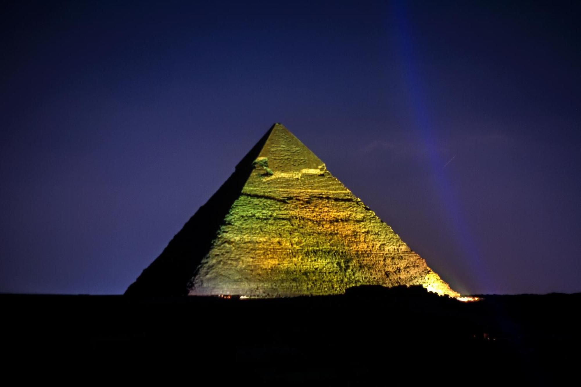 بيت شباب Anubis Kingdom Pyramids Kafret el-Gabal المظهر الخارجي الصورة